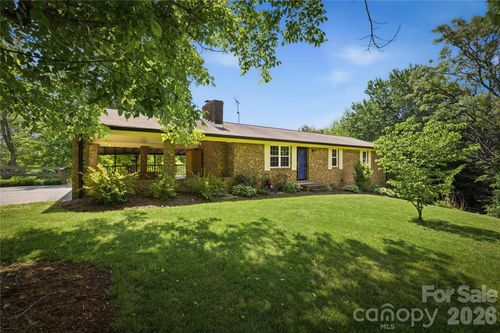 1983 Pinecrest Dr, Morganton, NC, 28655-8196 | Card Image