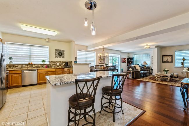 UNIT-101 - 1 Itasca Pl, Home with 2 bedrooms, 2 bathrooms and null parking in Itasca IL | Image 4