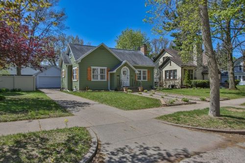 417 Ruder St, Wausau, WI, 54403-6620 | Card Image