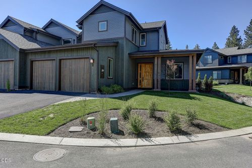 60457 Kangaroo Loop, Bend, OR, 97702-3735 | Card Image