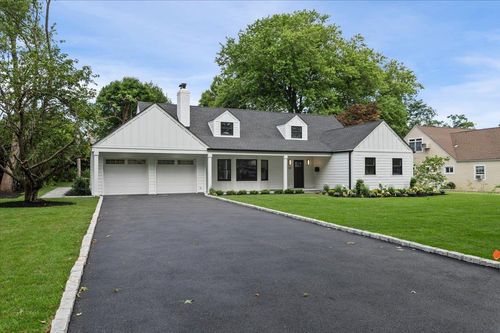 59 Osborne Rd, Garden City, NY, 11530-3126 | Card Image