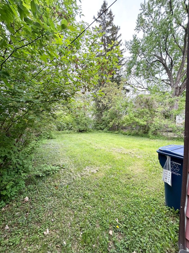 2317 Flushing Rd, House other with 4 bedrooms, 2 bathrooms and null parking in Flint MI | Image 4