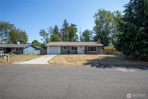812 Dundee Road Nw, Olympia, WA, 98502 | Card Image