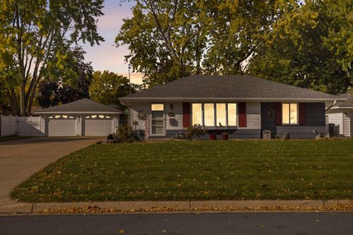 9112 Bloomington Ave, Bloomington, MN, 55425-2308 | Card Image