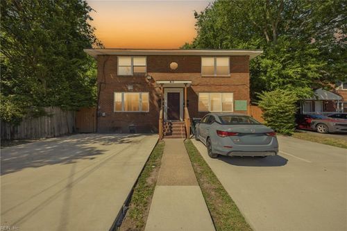 410 W 28th St, Norfolk, VA, 23508-3300 | Card Image