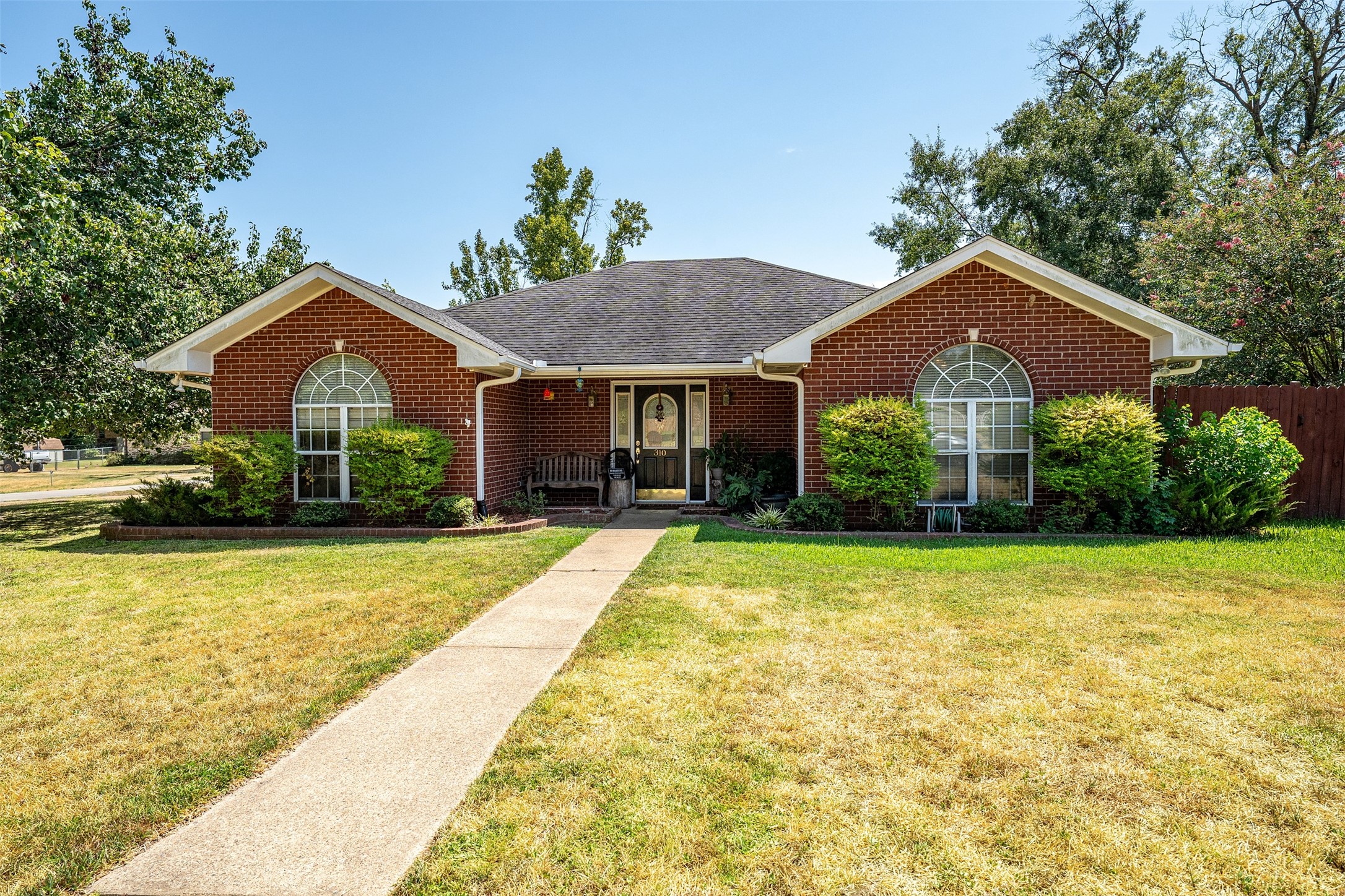 Residential in Lindale