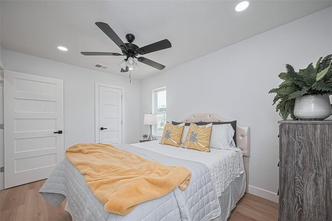 7406 Valeda Dr, House other with 3 bedrooms, 2 bathrooms and null parking in Deer Park TX | Image 12
