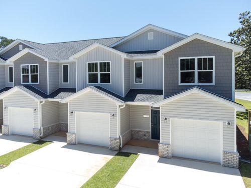 997 Skylark Rd, Mary Esther, FL, 32569-2244 | Card Image