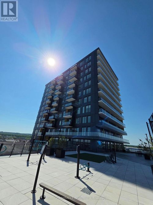 4878 Power Common, Burlington (Alton), ON, L7M2B4 | Card Image
