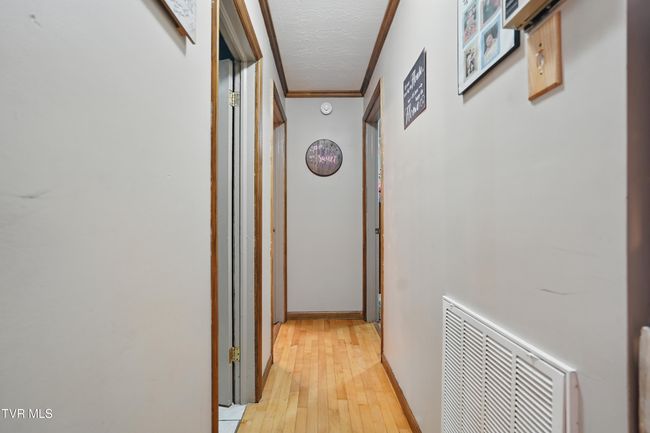 226 7 Th St Ne, House other with 3 bedrooms, 2 bathrooms and null parking in Norton VA | Image 23