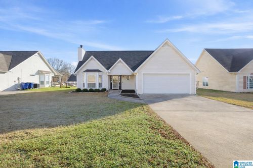 161 Greenfield Ln, Alabaster, AL, 35007-3702 | Card Image