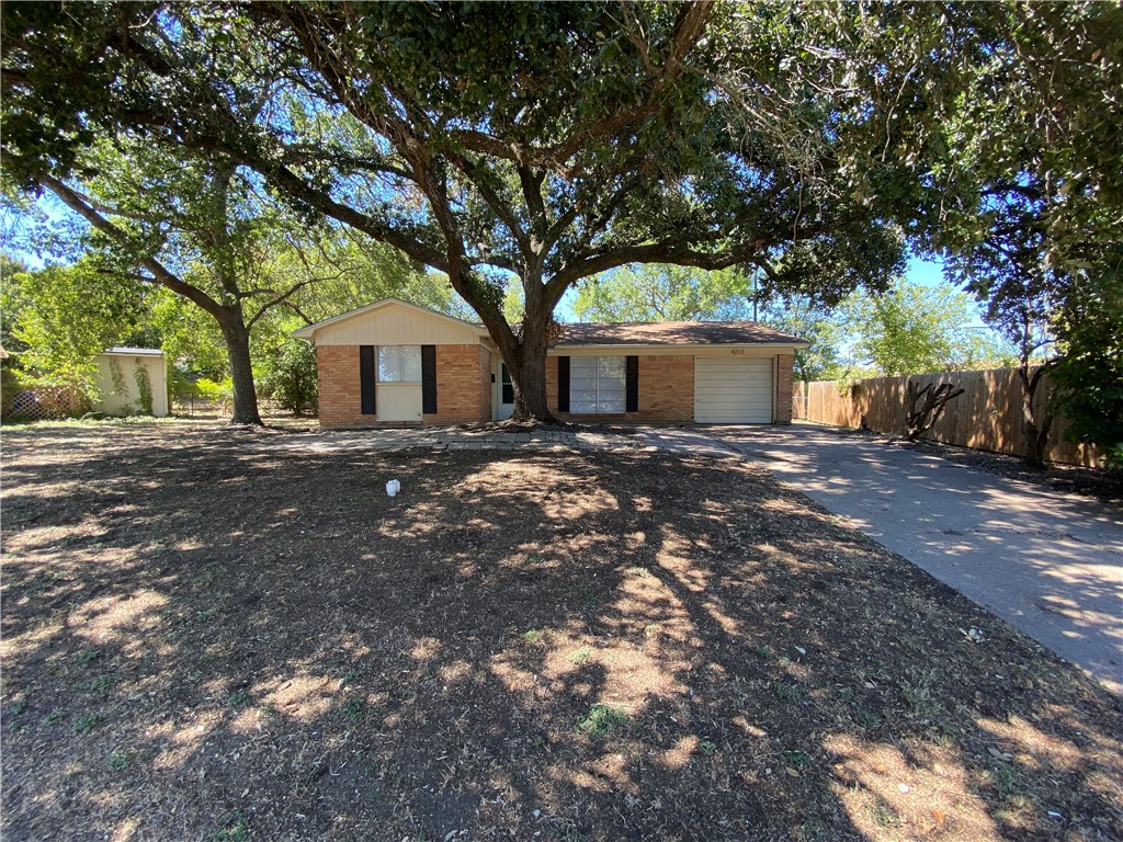 Brookcrest Cir, Waco, TX 76710