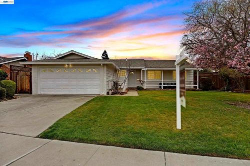 4034 Francisco St, Pleasanton, CA, 94566-5615 | Card Image