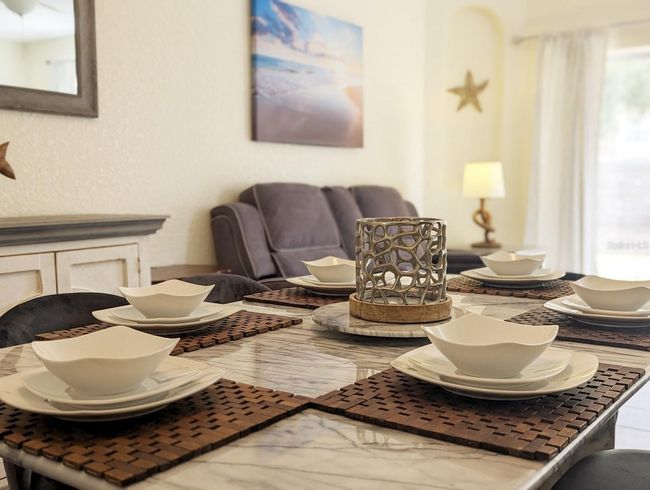 Dining area | Image 11