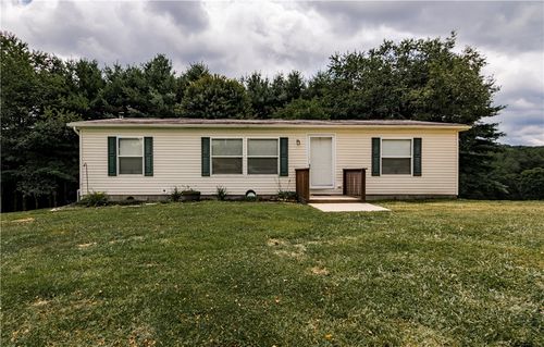 158 Stein Rd, Chicora, PA, 16025-3816 | Card Image