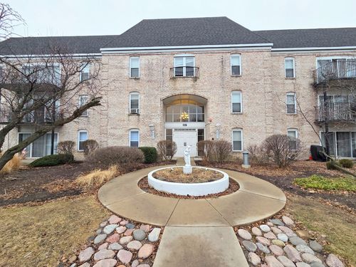 apt-116-5001 Carriageway Dr, Rolling Meadows, IL, 60008-3914 | Card Image