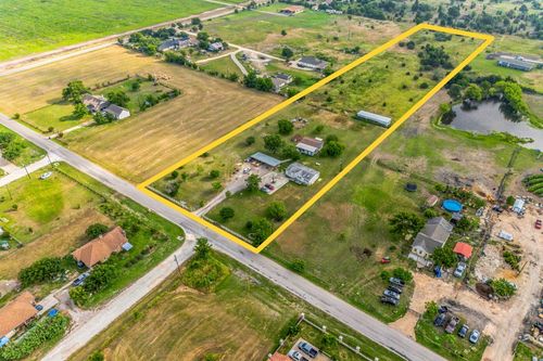116 Hokanson Rd, Del Valle, TX, 78617-5321 | Card Image