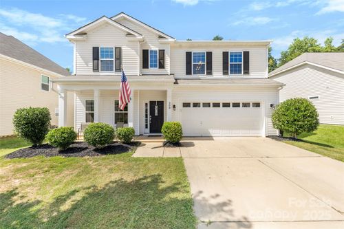 208 Paradise Hills Cir, Mooresville, NC, 28115-0048 | Card Image