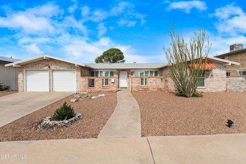 6413 Pino Real Dr, El Paso, TX, 79912-2925 | Card Image
