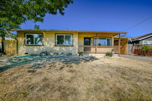 828 Jackson St, Winters, CA, 95694-1502 | Card Image
