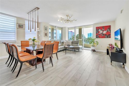 apt-301-2080 S Ocean Dr, Hallandale Beach, FL, 33009-6678 | Card Image