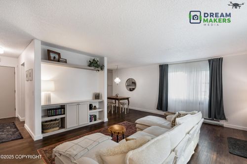 1-190 Grand Larry St, Anchorage, AK, 99504-5012 | Card Image