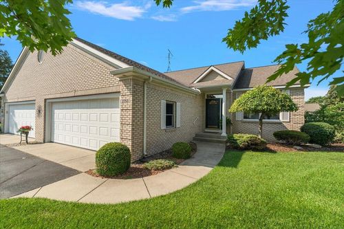 2750 Cedargrove Ct, Jenison, MI, 49428-8196 | Card Image