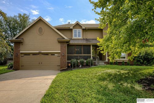 4821 Lakeside Dr, Omaha, NE, 68135-1019 | Card Image