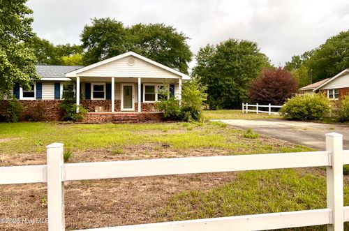 233 Lakeview Trl, Rockingham, NC, 28379-7427 | Card Image