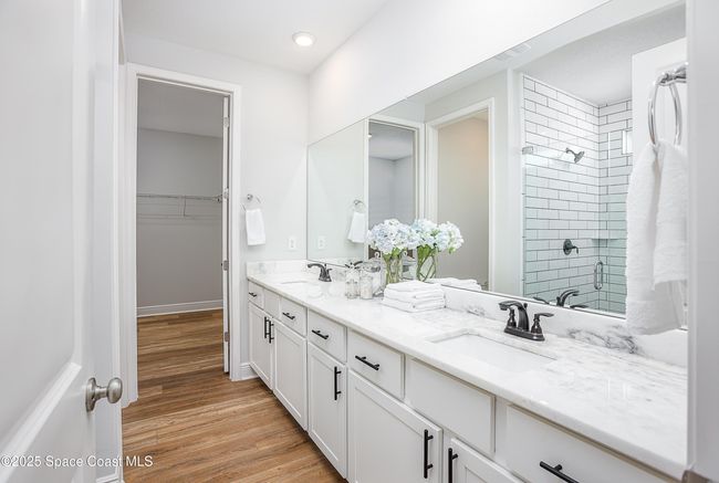 Model home - actual features may vary. | Image 14