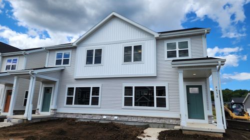 4858 Suelo Rd, Fitchburg, WI, 53711-9601 | Card Image