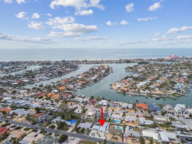 2740 E Vina Del Mar Blvd, House other with 4 bedrooms, 2 bathrooms and null parking in ST PETE BEACH FL | Image 31