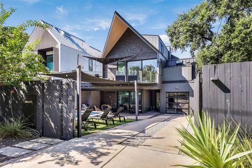 702 W Elizabeth Street, Austin, TX, 78704 | Card Image