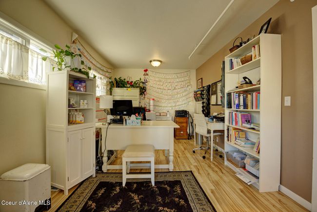 723 Pine St, House other with 2 bedrooms, 3 bathrooms and null parking in Sandpoint ID | Image 9