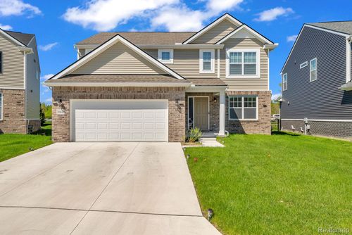 20641 Mendocino Dr, Clinton Twp, MI, 48038-3359 | Card Image