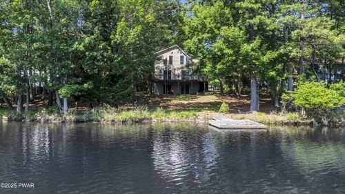 194 Spruce Lake Dr, Milford, PA, 18337-4407 | Card Image