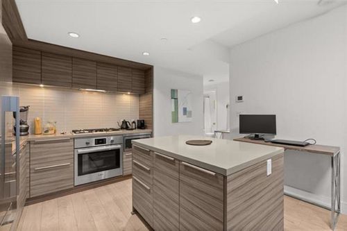 1909-1550 Fern St, North Vancouver, BC, V7J0A9 | Card Image