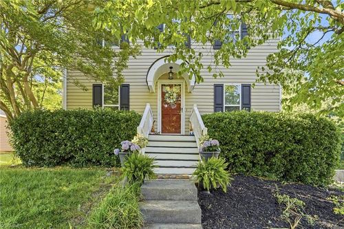 1533 Trinity Garden Cir, Clemmons, NC, 27012-8383 | Card Image