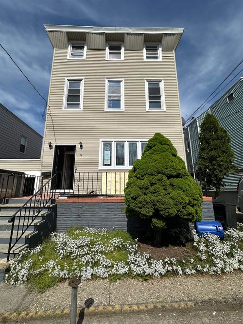 1-124 Winfield Ave, Jersey City, NJ, 07305-2514 | Card Image