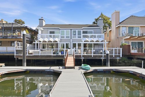 22 Mooring Rd, San Rafael, CA, 94901-3515 | Card Image