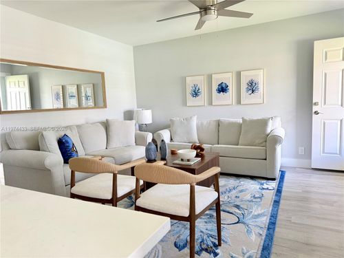 apt-d7-130 N Collier Blvd, MARCO ISLAND, FL, 34145-3208 | Card Image