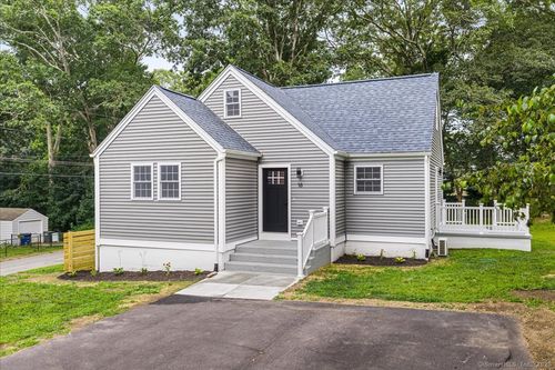 18 Burdick Ln, Pawcatuck, CT, 06379-2229 | Card Image