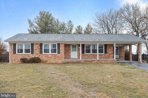 5083 Barley Dr, Stephens City, VA, 22655-2603 | Card Image