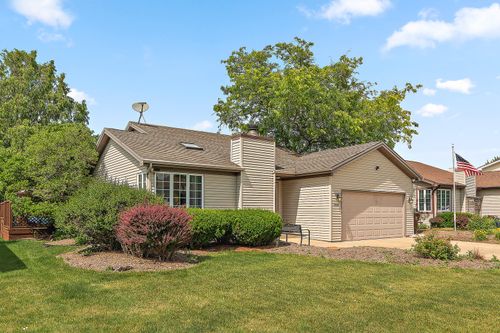 7658 W Glenshire Dr, Frankfort, IL, 60423-9369 | Card Image