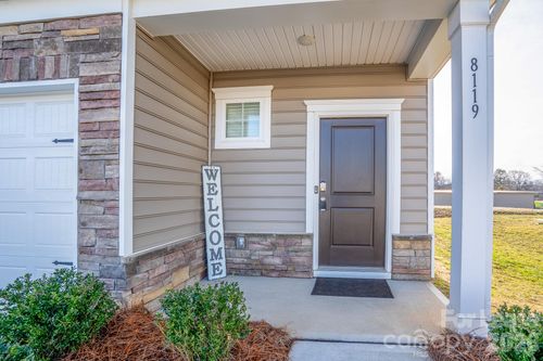 8119 Sheffield Dr, Terrell, NC, 28682-8760 | Card Image