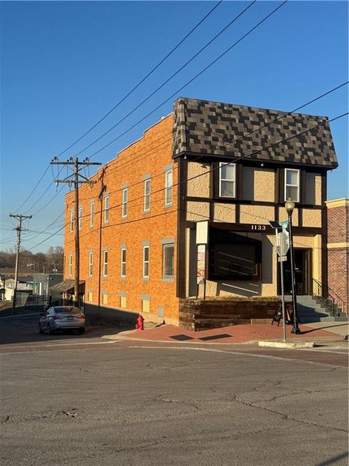 1133 W Main St, Blue Springs, MO, 64015-3694 | Card Image