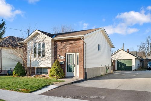 163 Pine St S, Thorold, ON, L2V3M5 | Card Image