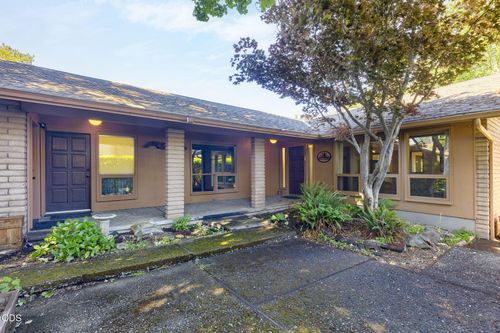 1325 Nw Lawnridge Ave, Grants Pass, OR, 97526-1217 | Card Image