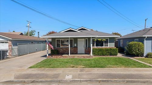 173 N Bryan Avenue, Oakdale, CA, 95361 | Card Image