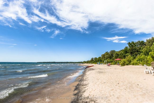 698 Tiny Beaches Rd S, House other with 4 bedrooms, 2 bathrooms and 5 parking in Tiny ON | Image 6